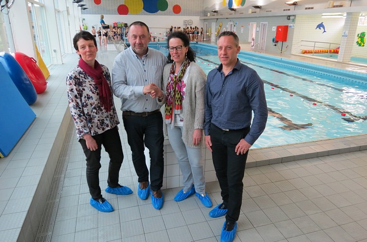 thumbnail-Samenwerkingsakkoord tussen de zwembaden van Lichtervelde en Torhout