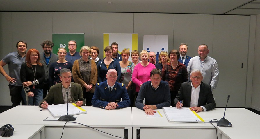 thumbnail-Ondertekening Save-charter steden en gemeenten in Torhout