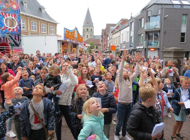 thumbnail-Opening Torhout Kermis