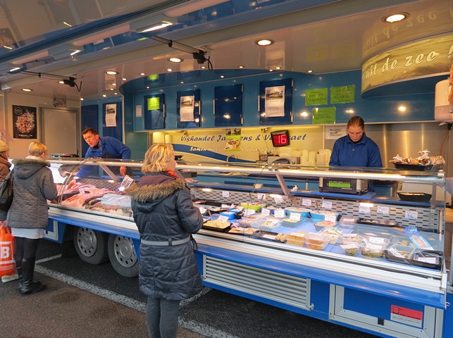 thumbnail-Vishandel Vanpraet nu ook op vrijdag in Torhout!